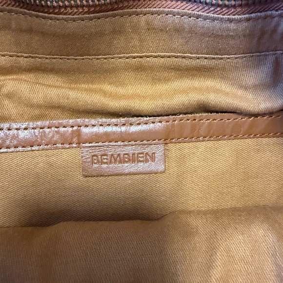 Chic Tan Woven Tote Bag - Picture 4 of 4